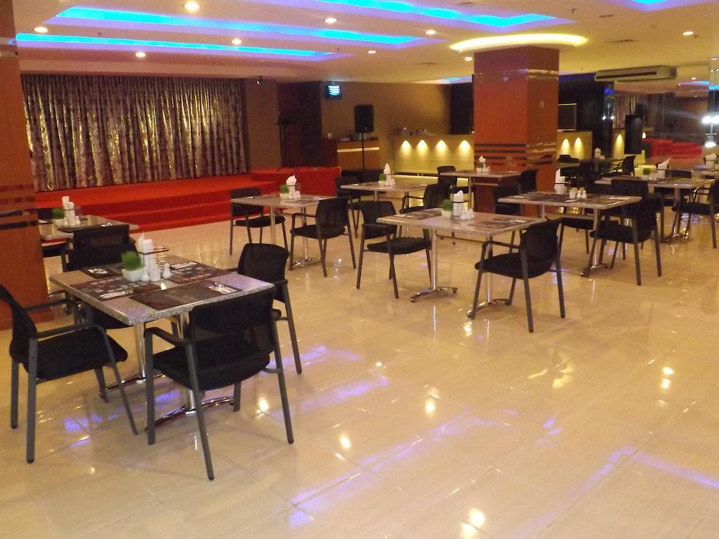 Quin Centro Hotel Palembang Luaran gambar